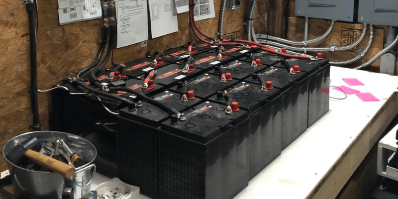 deep cycle batteries