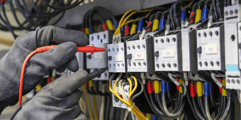 boat electrical systems maintenance