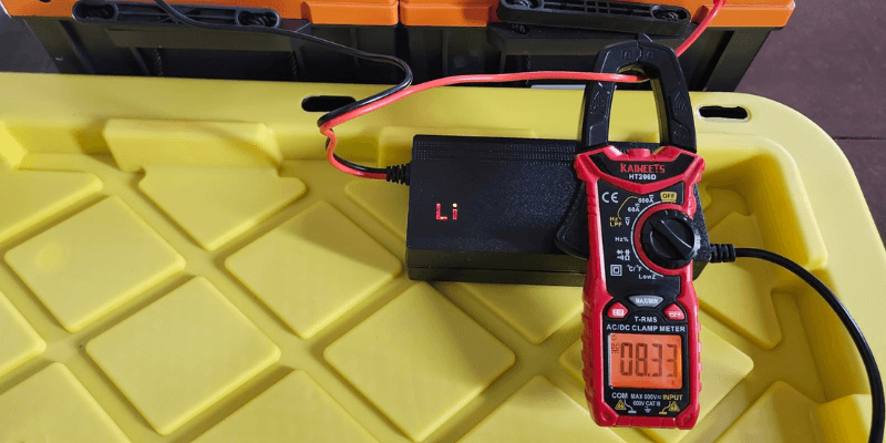measure lithium battery charger charging current